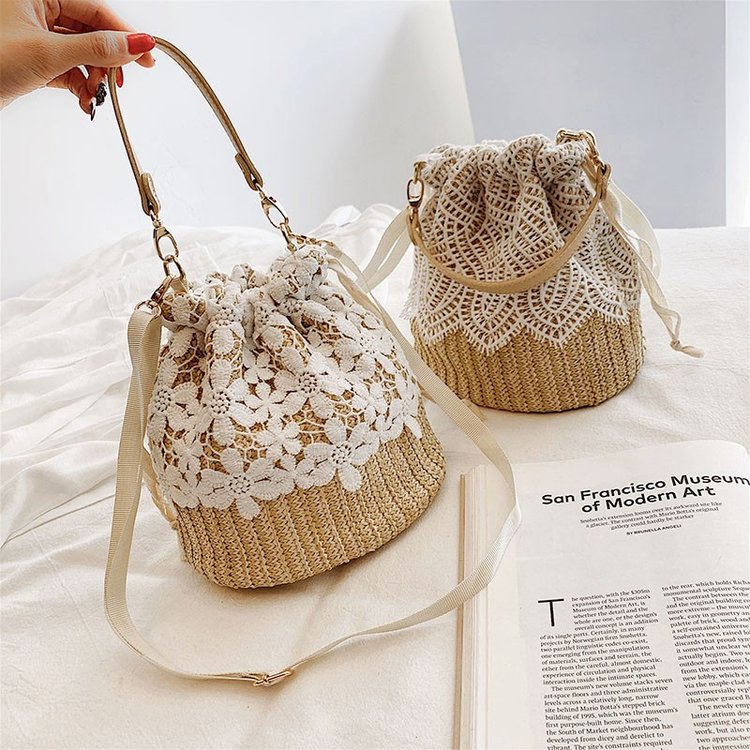 Summer straw bag